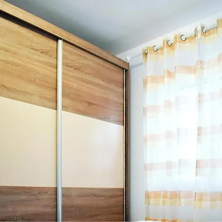 Amazing In With Wifi Apartment