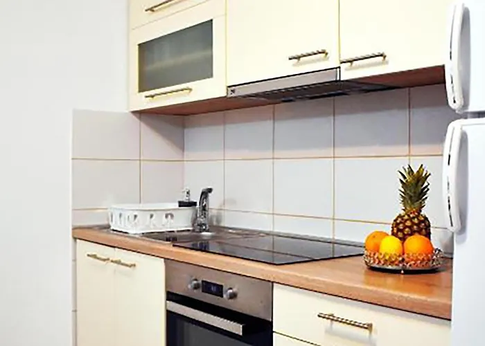 2 Bedroom Cozy In Apartmán Vrsi