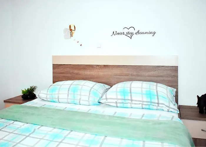 2 Bedroom Cozy In Vrsi